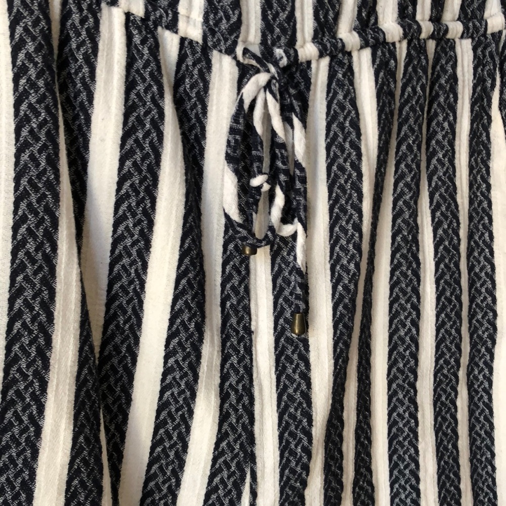 Universal Thread White And Blue Romper - image 5